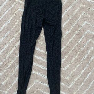 Lululemon leggings align size 4/28 fluctuate micro black multi (leopard)